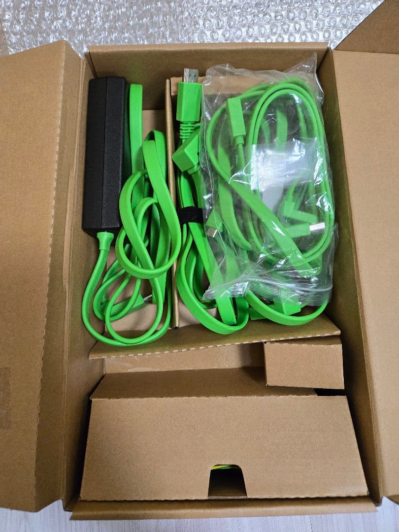 Razer Raptor 27 ゲーミングモニター 本体