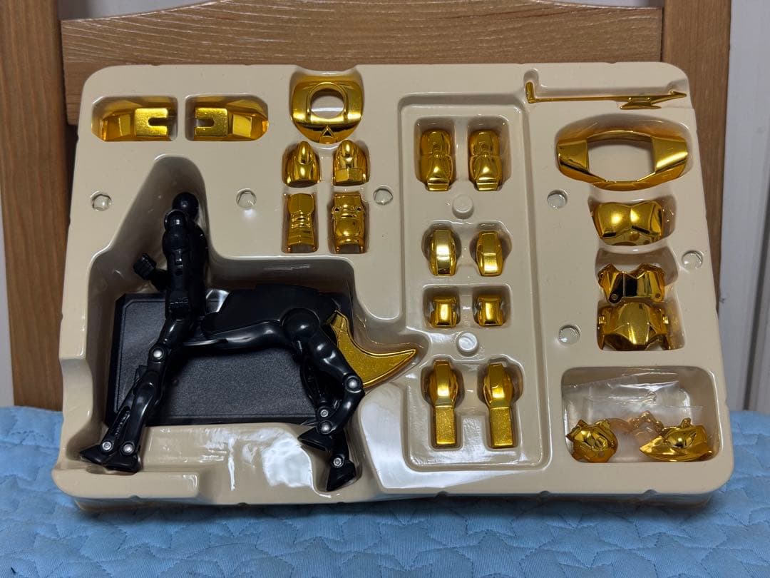 懸賞品 人馬座黄金聖衣 聖闘士星矢 聖衣大系 バンダイ