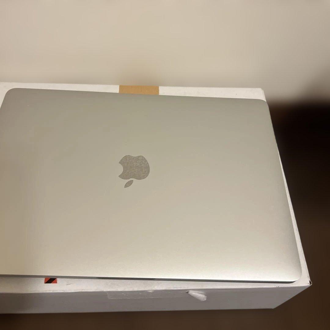 T*g様 MacBook Pro 2020 i5 16Gb 512GB
