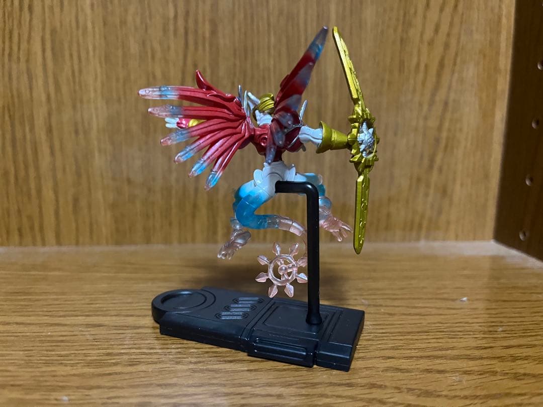 デジモンセイバーズ エボリューション　シャイングレイモン フィギュア