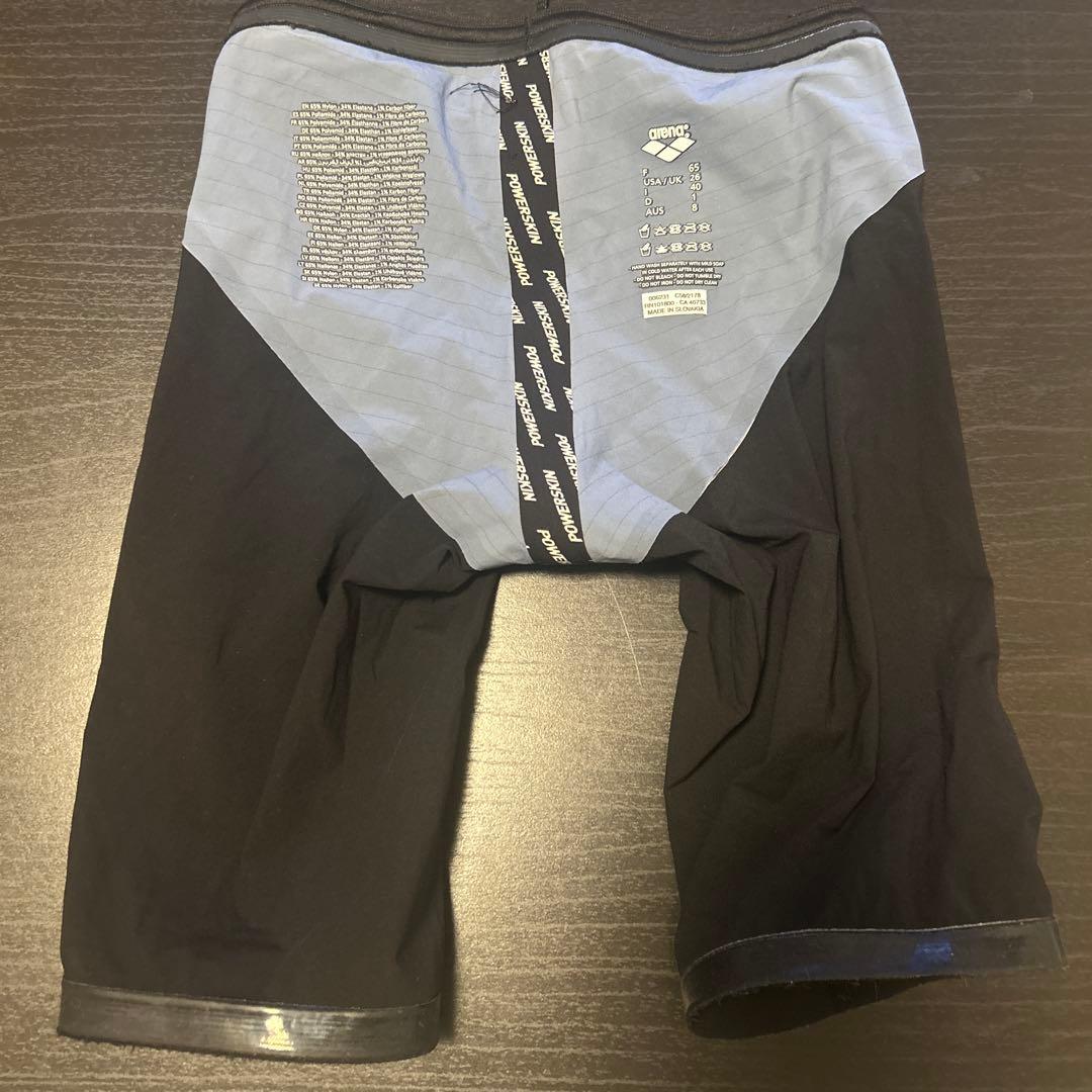 arena carbon 黒 4回使用