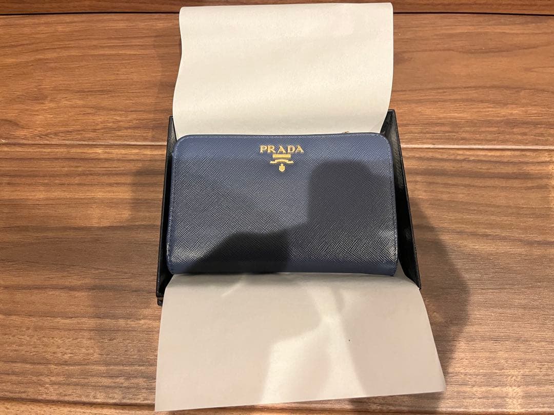 PRADA ネイビー 二つ折り財布 1M1225 サフィアーノ