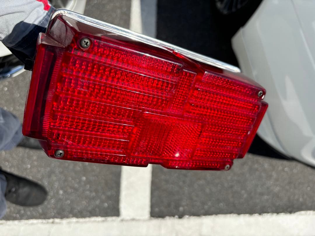 cb750f純正テールランプ