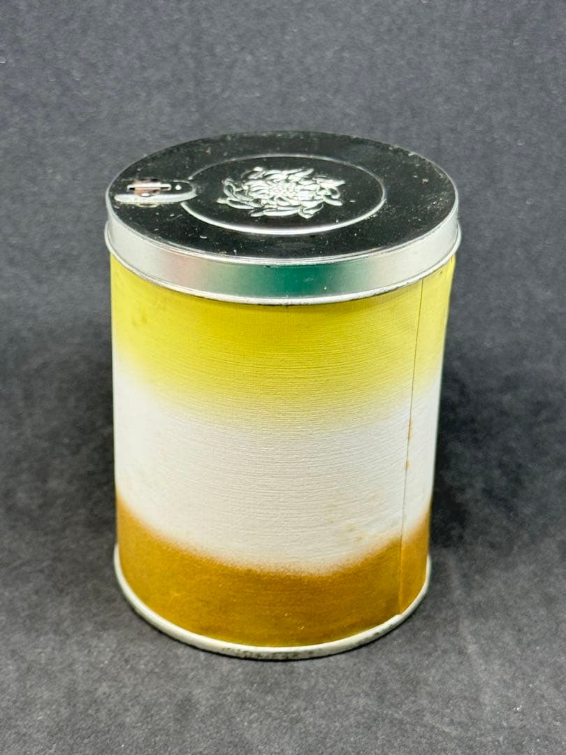 【希少・未開封】恩賜缶 菊紋入り 皇室ゆかりの品 記念　非売品