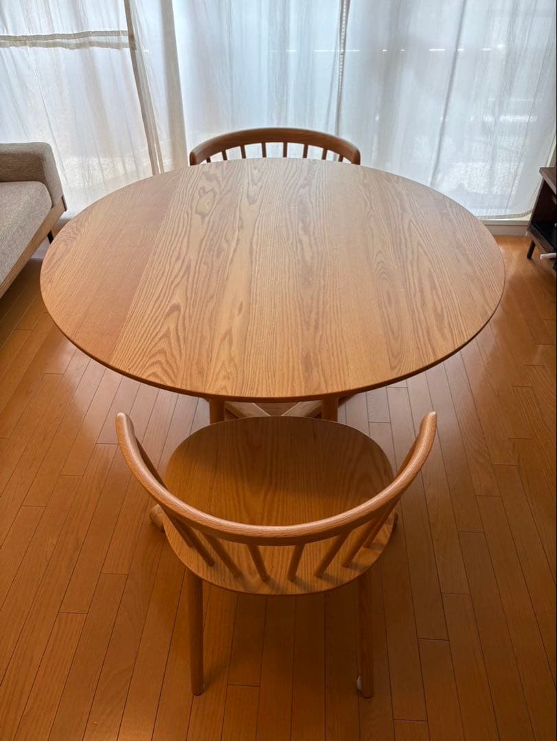 ACTUS THYMEダイニングテーブル ラウンド