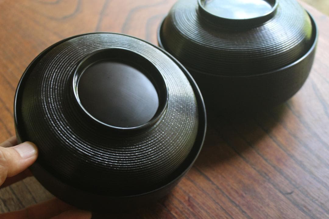 デッドストック！極上糸目黒漆に風情ある吹寄せ蒔絵の映える大椀2点（検輪島塗雑煮椀