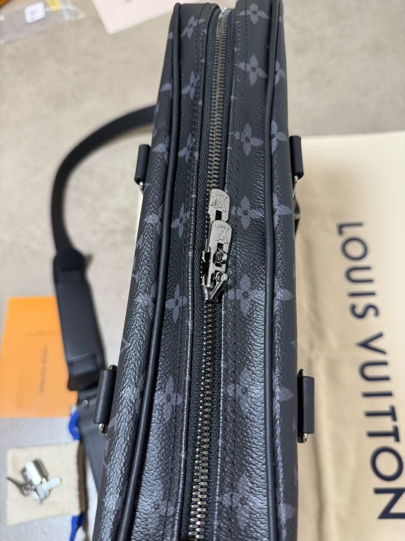 極美✨ルイヴィトン ポルト ドキュマン ヴォワヤージュ M46457 ICチップ