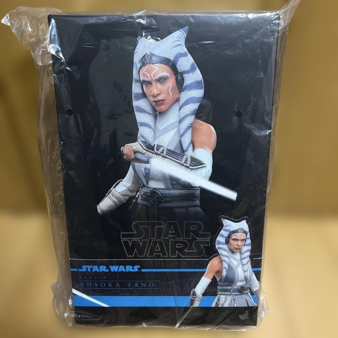 スターウォーズ　ホットトイズ　hottoys アソーカ・タノ　セット