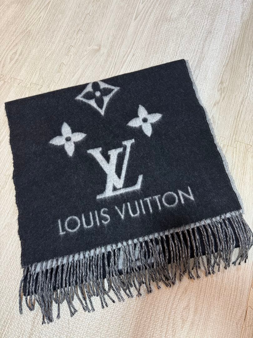 LOUIS VUITTON マフラー ブラック グレーエシャルプ　レイキャビック