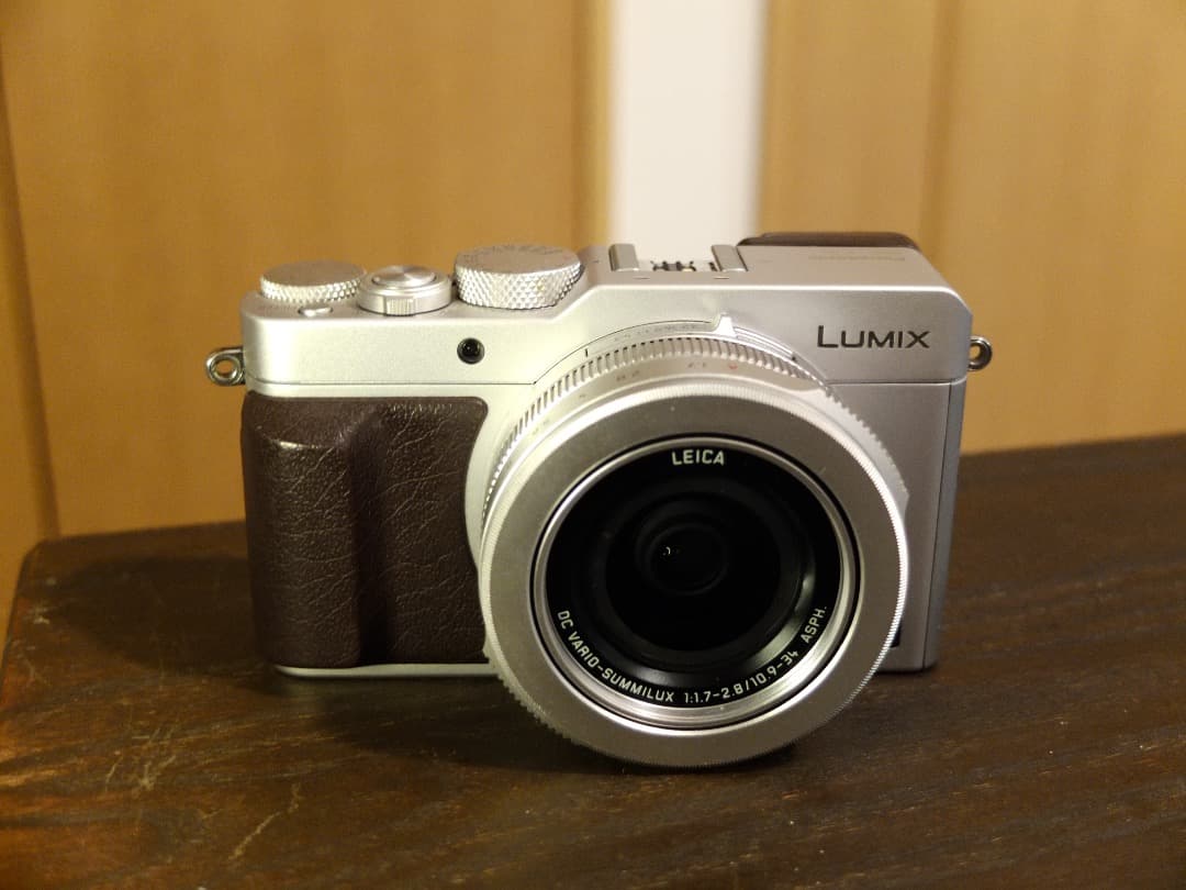 Panasonic LUMIX DMC-LX100 コンパクトデジタルカメラ
