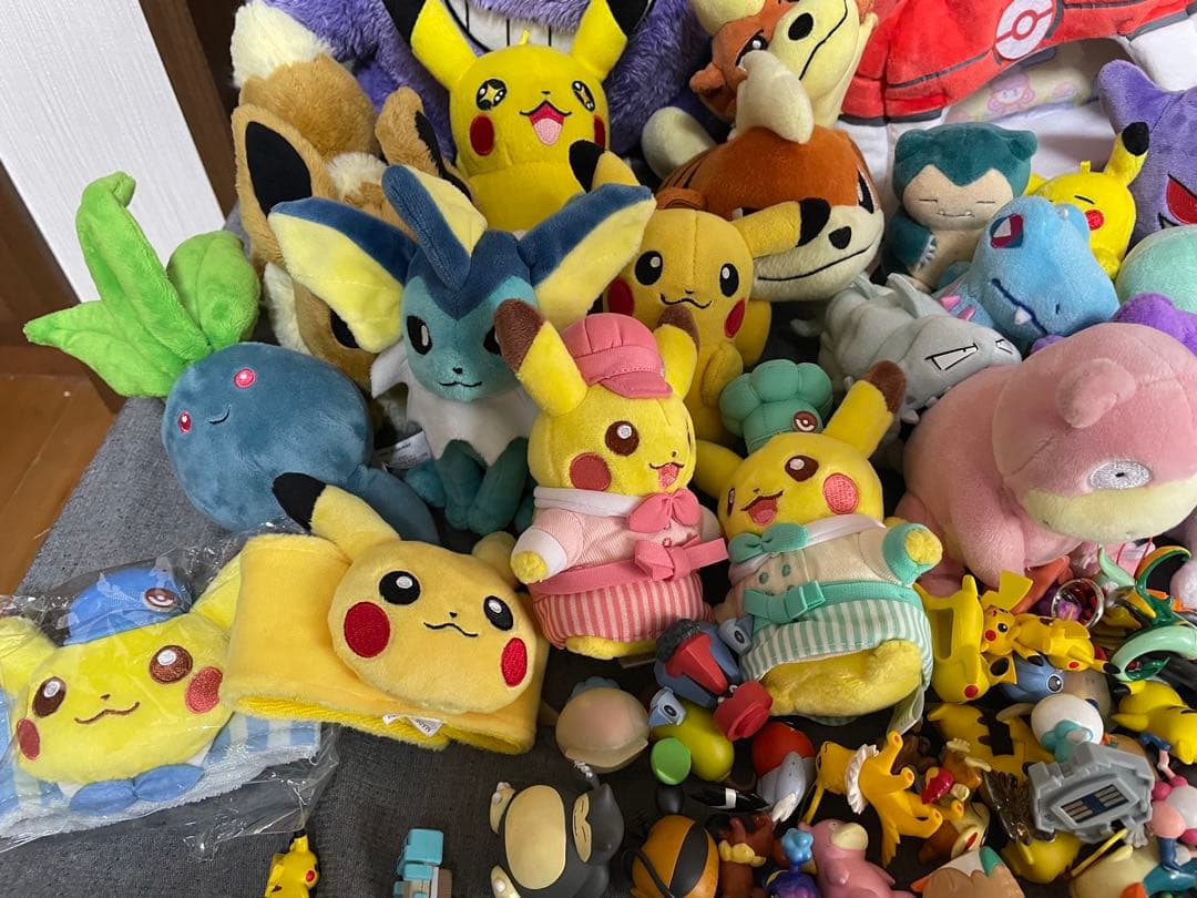 ポケモンまとめ売り（ぬいぐるみ、ガチャガチャなど）