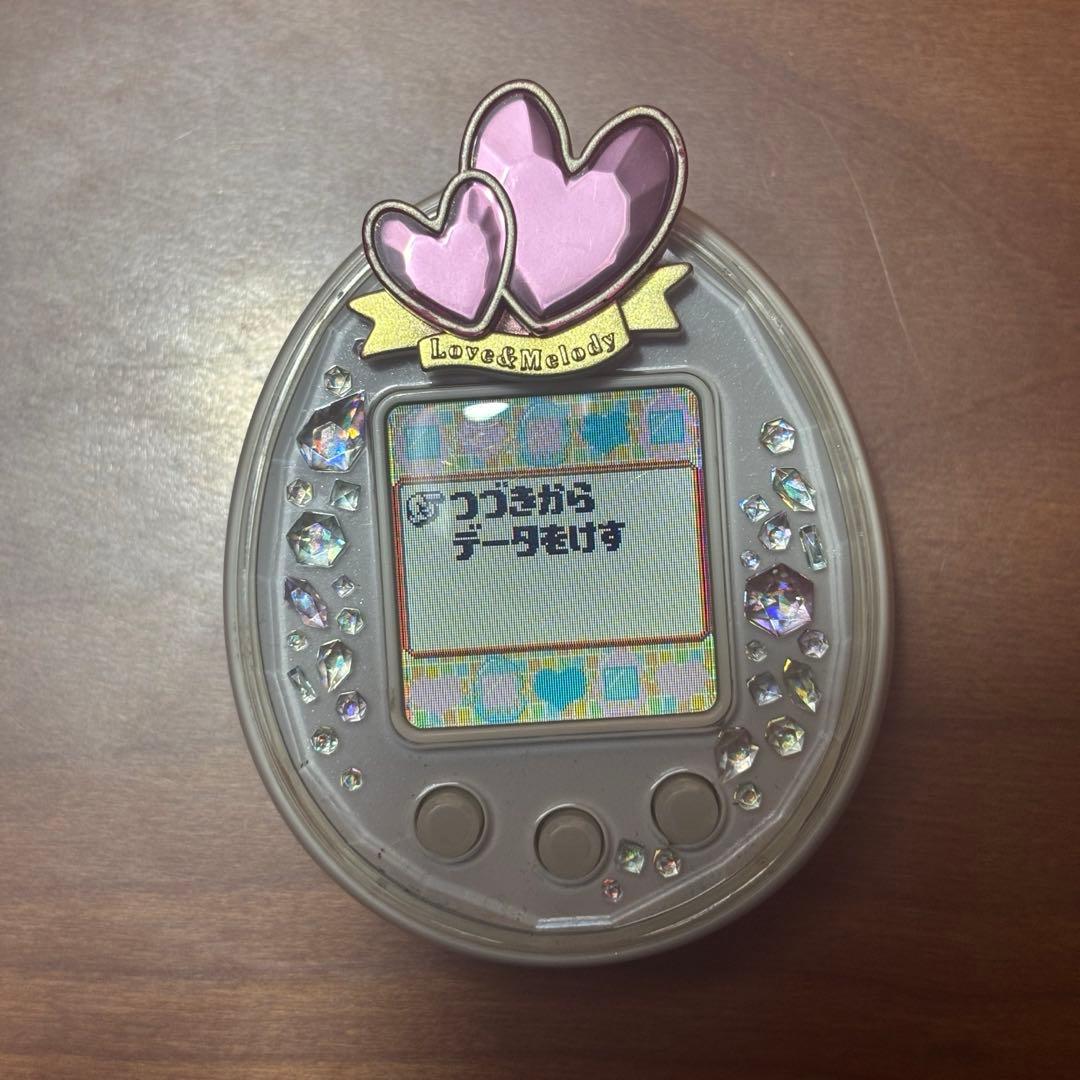 たまごっちピース　ホワイト　Tamagotchi P's ピアス付き