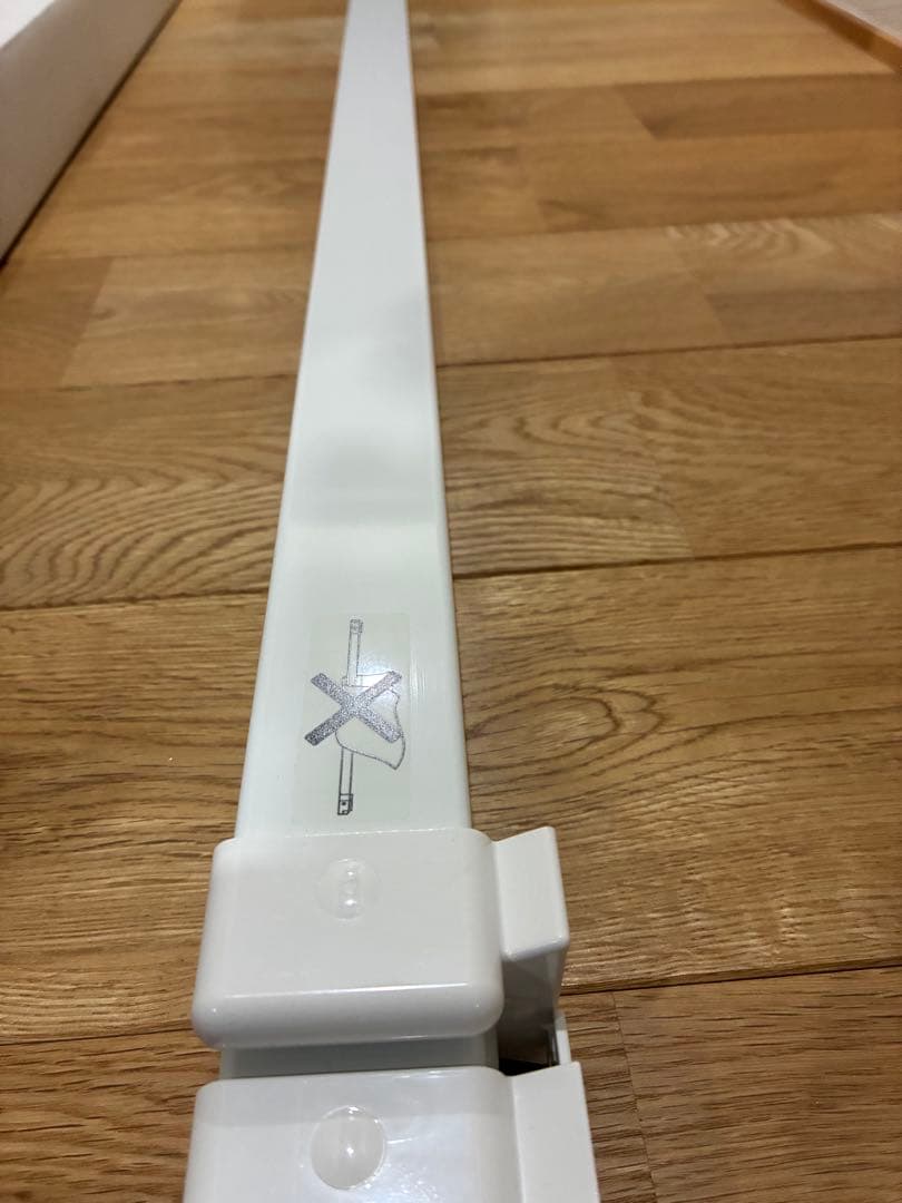 森永エンジニアリング　ウインドーラジエーター W/R-1219 ホワイト