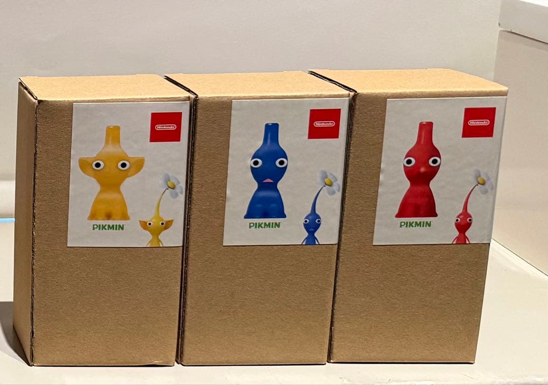 R*i様 【新品】ピクミン 花瓶 一輪挿し 3色セット