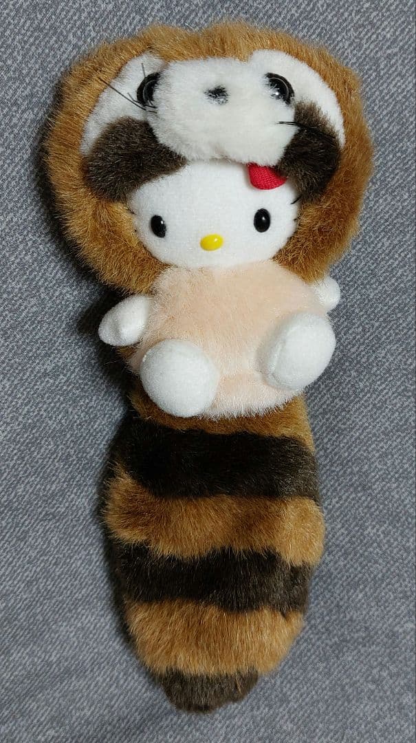 ハローキティ2002年冬期限定 しっぽ倶楽部 レッサーパンダぬいぐるみ 希少価値