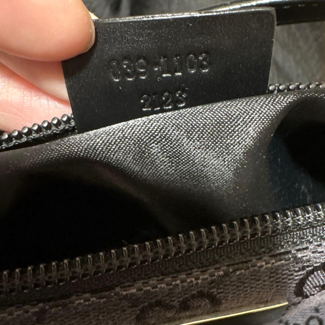 ハンドバッグ美品 GUCCI グッチGGキャンバス アクセサリーポーチ 2123