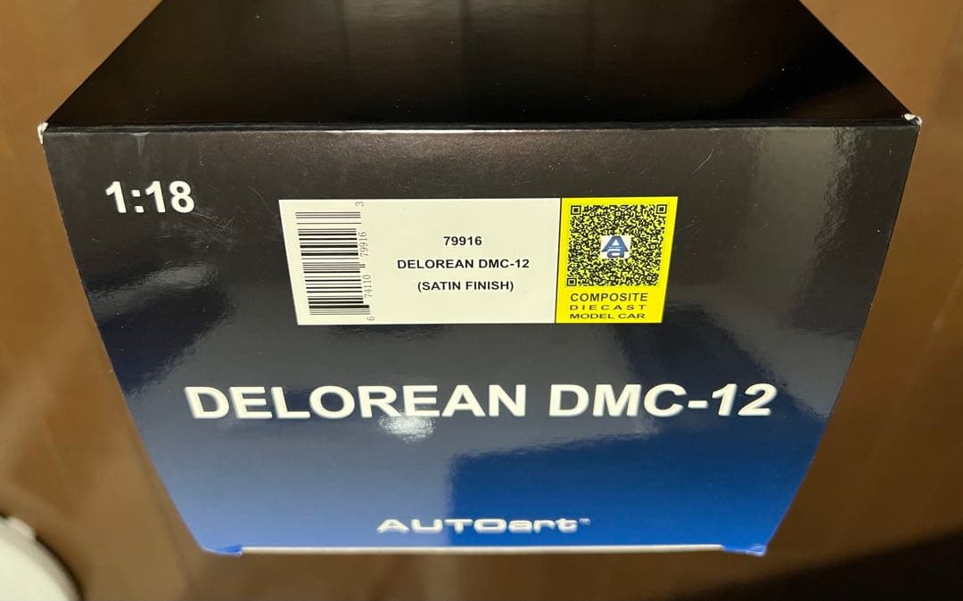 AUTOart 1/18 デロリアン DMC-12 サテンシルバー 完成品
