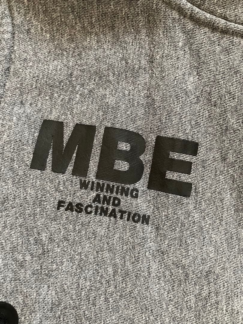 み*ゆ様 マスターバニー ジャケット パーカー 裏起毛 冬 グレー