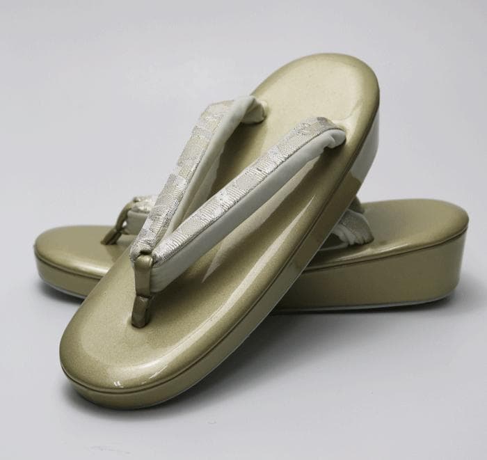 【商品名】LLサイズ　 礼装用ゾーリバッグ　佐賀錦　帯地使用　新品　未使用