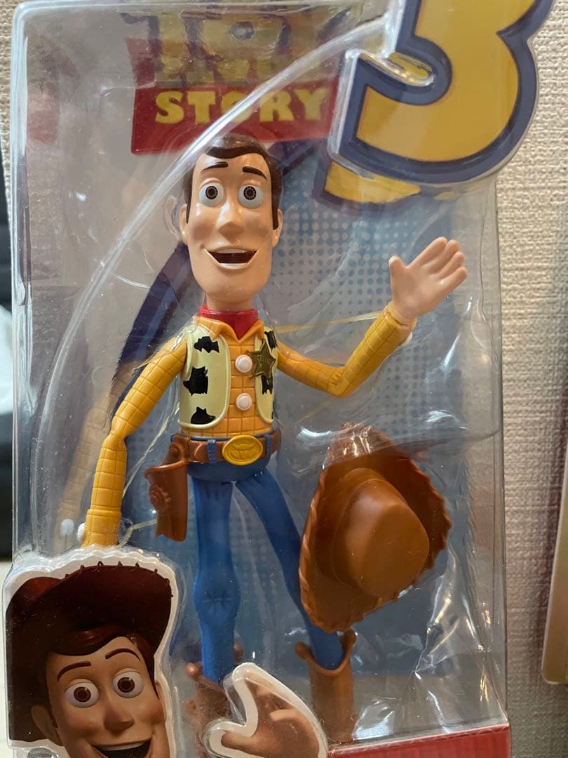 ディズニー　トイストーリー　ベーシックフィギュア　ウッディ　バズ　エイリアン
