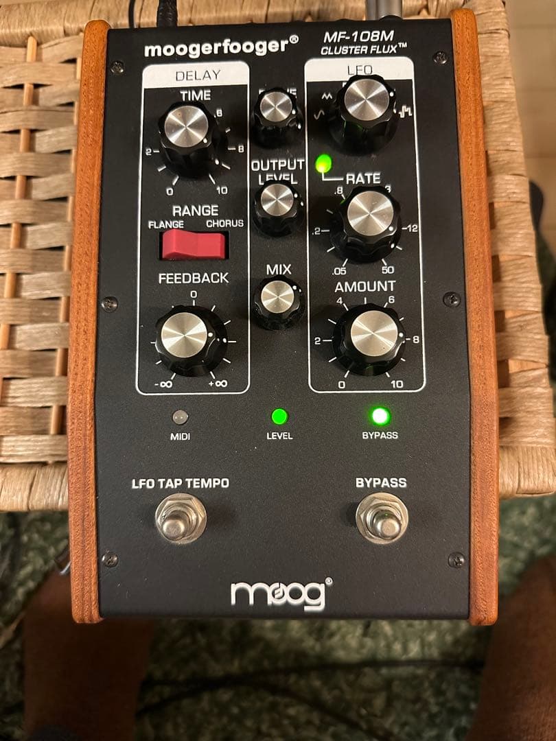 ギター moog moogerfooger MF-108M CLUSTER FLUX