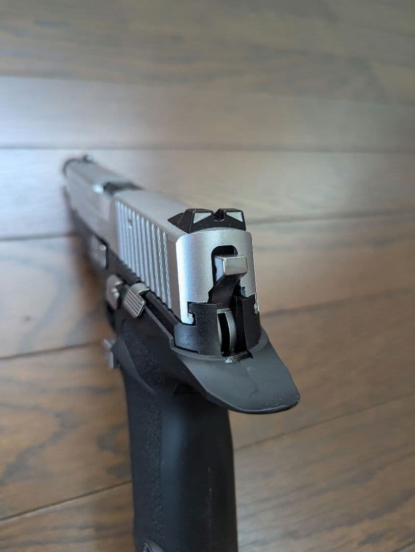 東京マルイ　センチネルナイン　ガスブローバック　バイオハザード