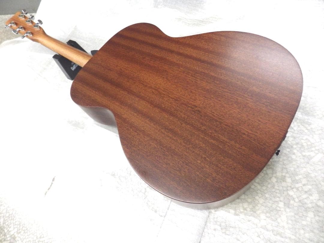 Martin　オール単板　エレアコギター　Road Series　000－10E