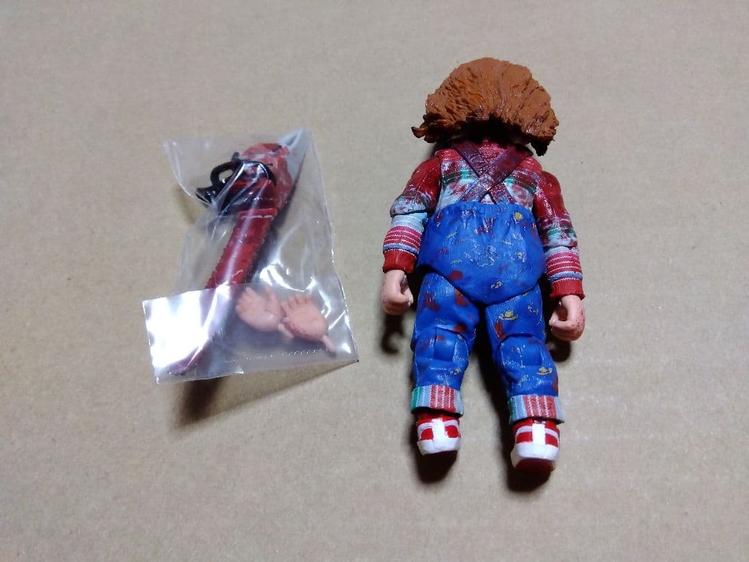 チャイルド・プレイ　ネカ　チャッキー　フィギュア　チェンソー