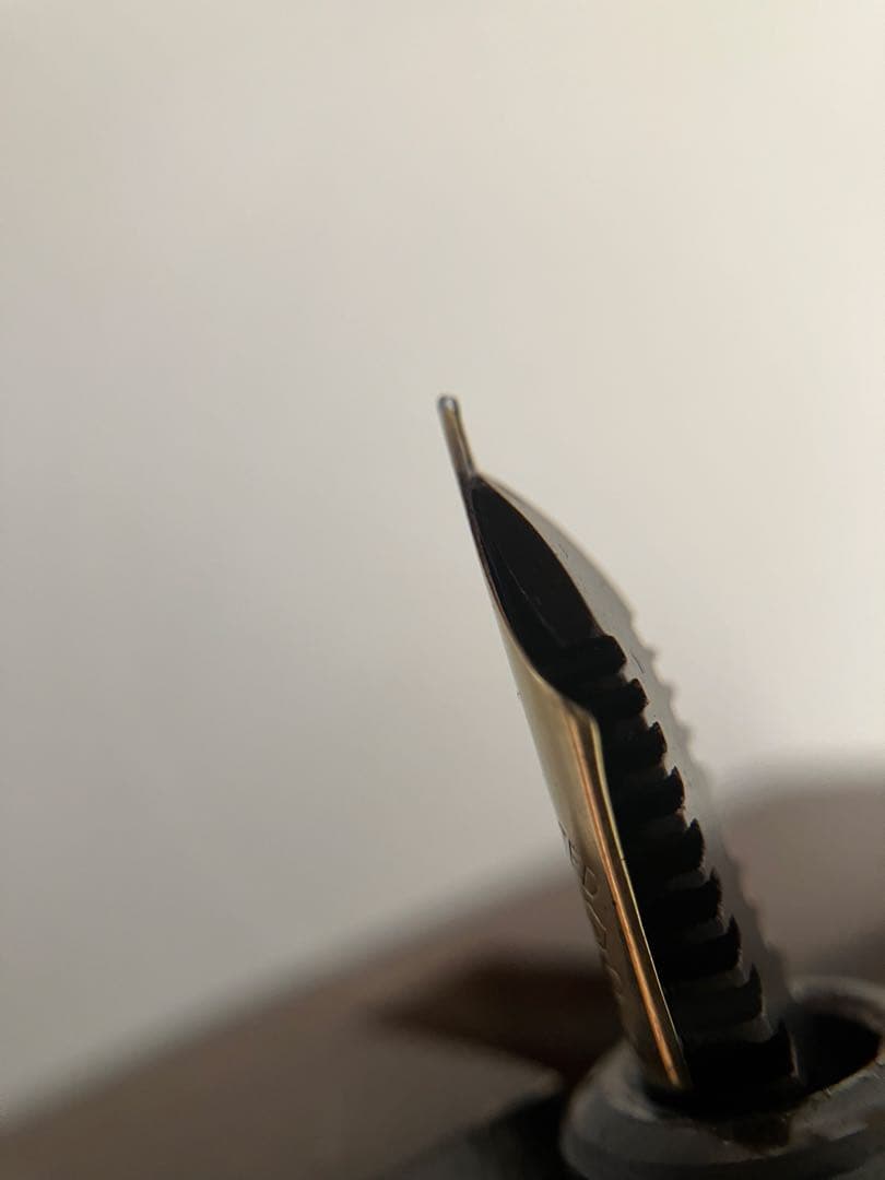 Embulu fountain pen Newclip インク止め式万年筆