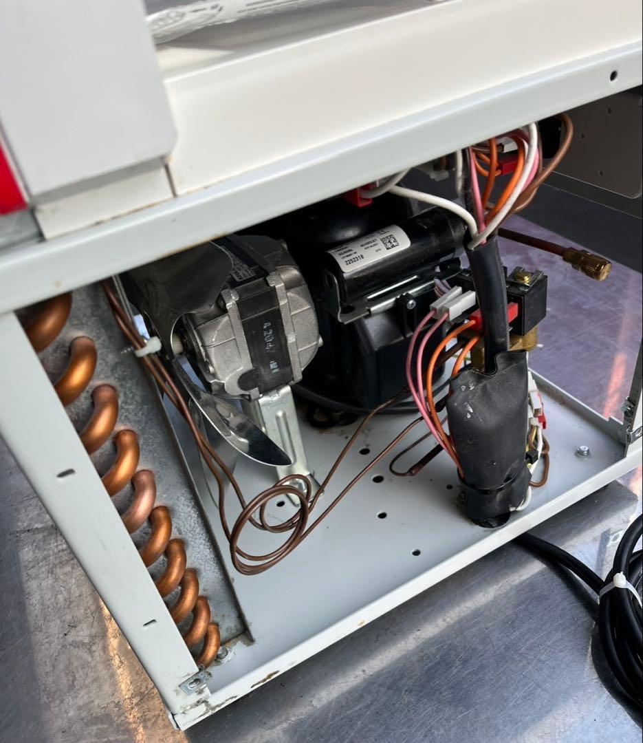 2023年製 タイジ 業務用 卓上 フローズンマシン NG6-2 単相100V