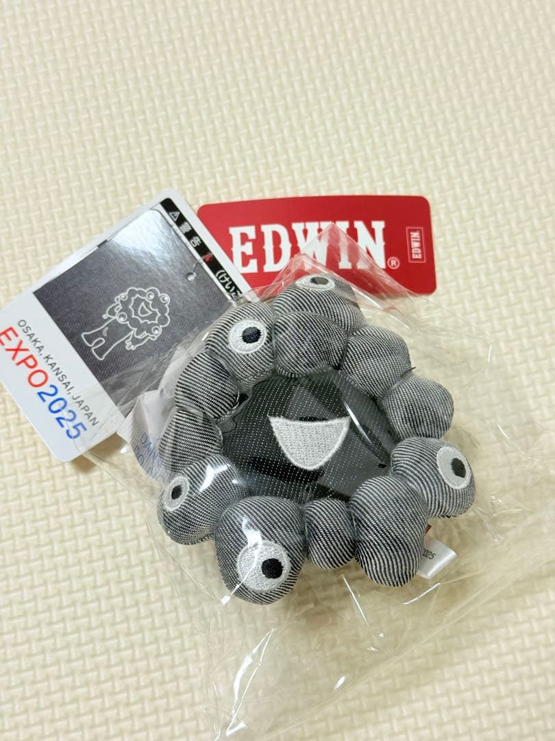 EXPO 2025 黒 ミャクミャク フェイス EDWIN キーホルダー