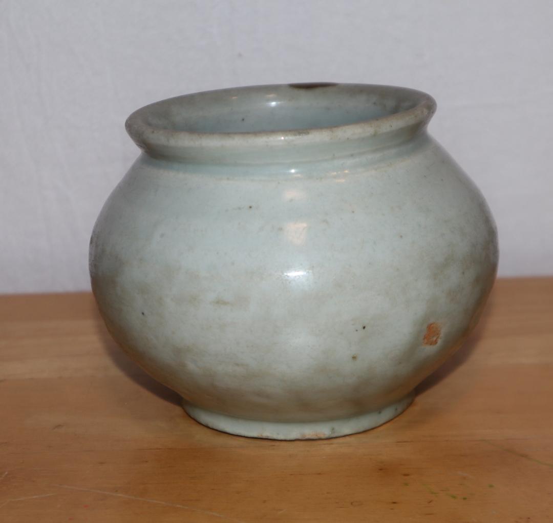 李朝白磁塩笥壺