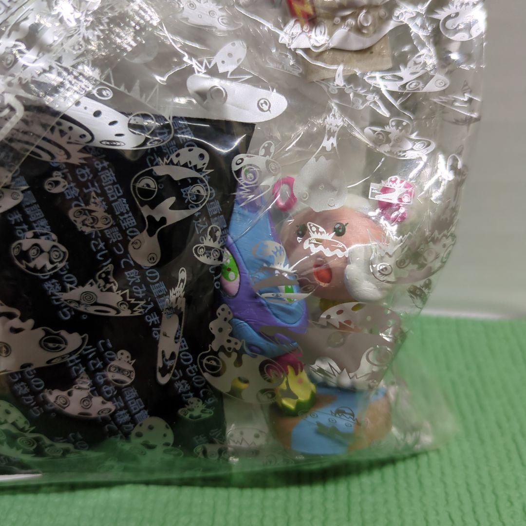 村上隆のスーパーフラットミュージアム ロサンゼルスエディション 9個。