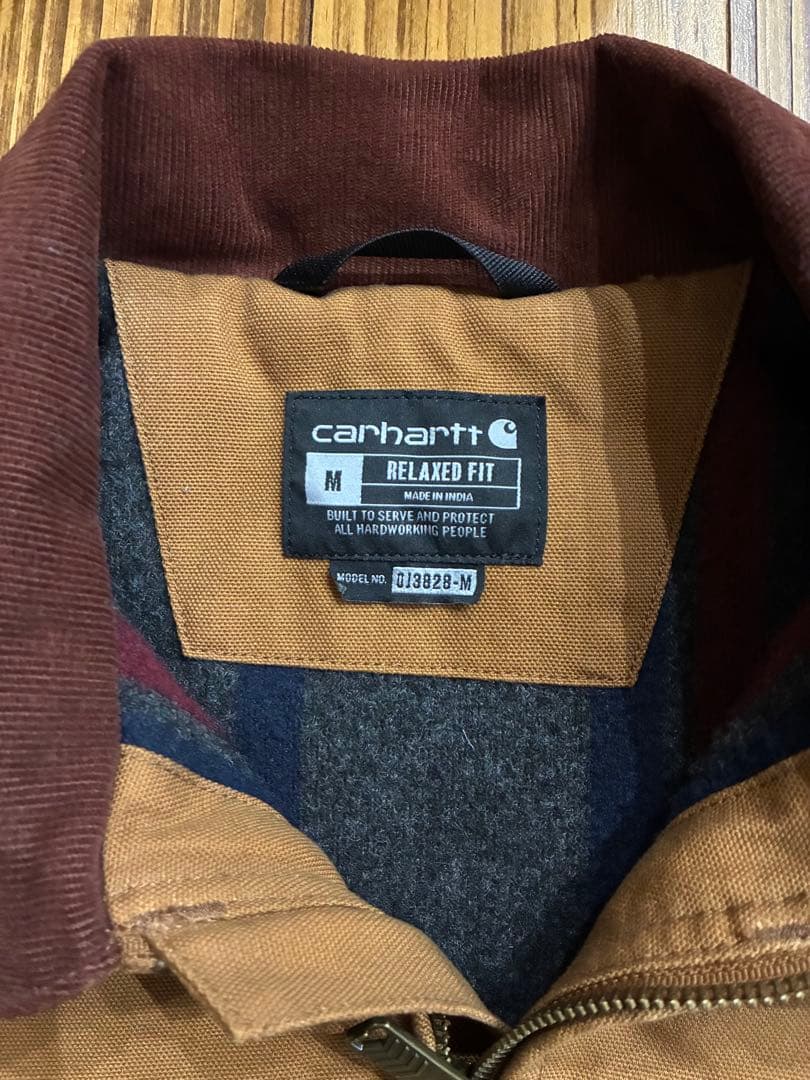 カーハート　デトロイトジャケット　USカーハート　美品　M ダックジャケット