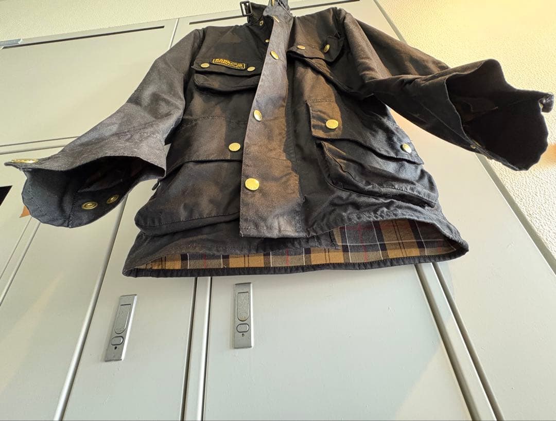 【JumJum】Barbour international ブラック