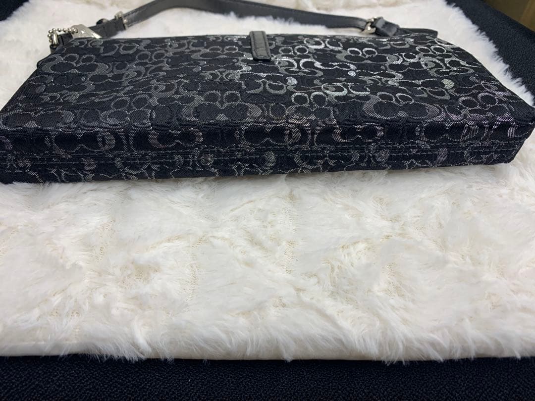 COACH ブラック ハンドーバッグ