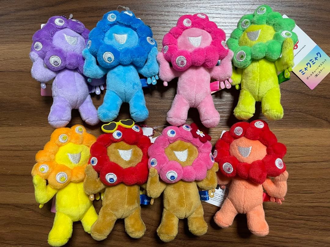 日焼けミャクミャク2種&推しカラーミャクミャク６種　コンプリートセット