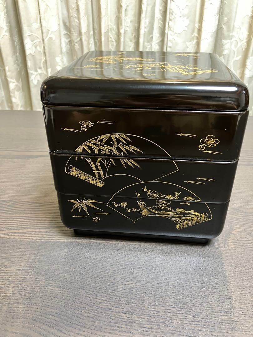お重箱　三段　漆器　70年以上前の物　　伝統工芸
