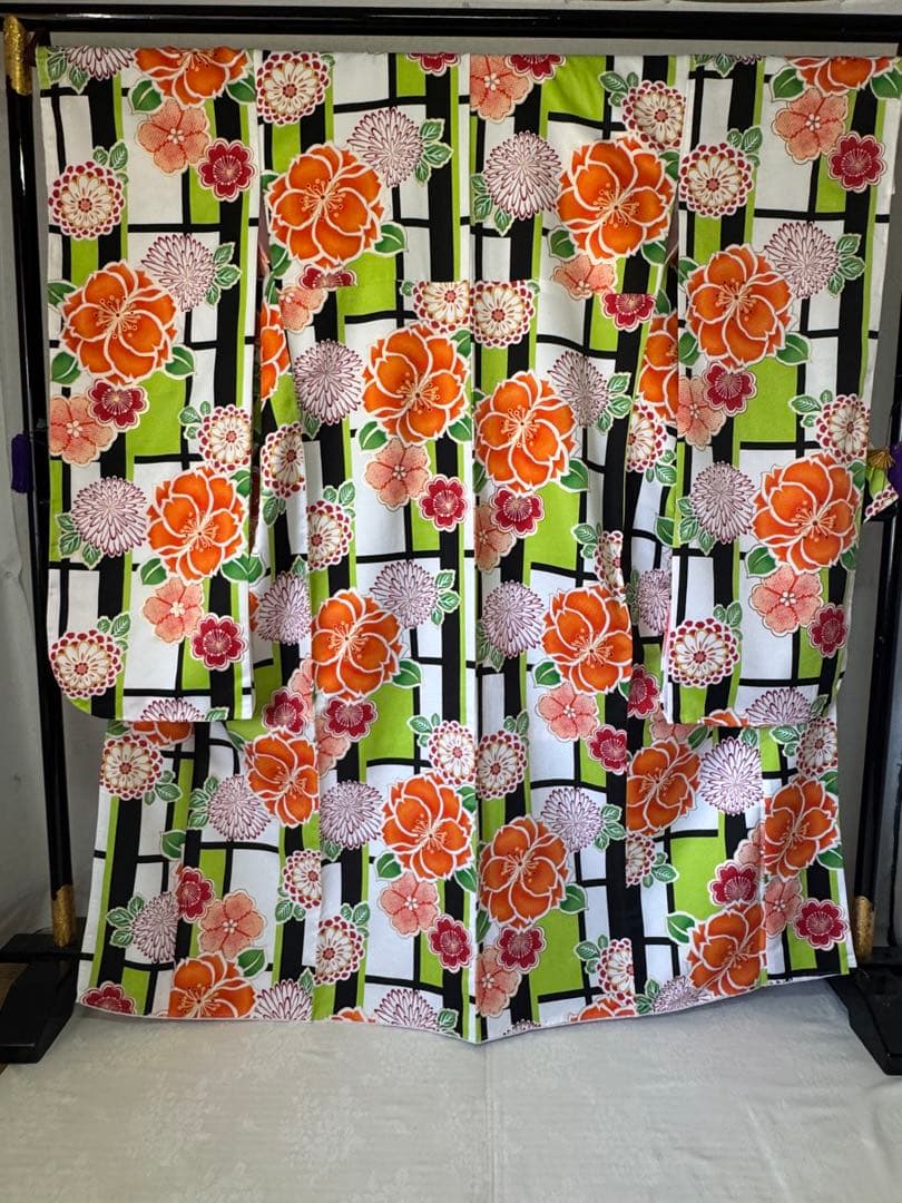 [極美品] 洗える　本振袖　白　緑　格子　成人式　結婚式　振袖　礼装　高身長