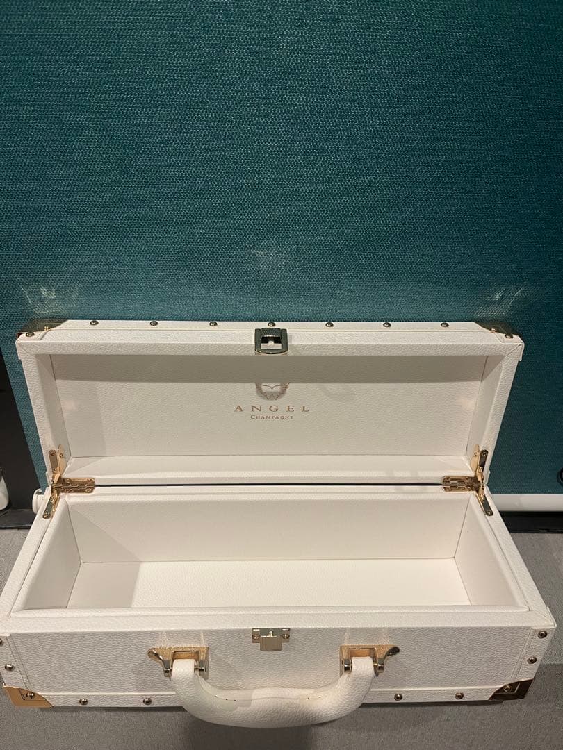 エンジェルブリュット、ブリュットロゼ エンジェルドゥミセック、ドゥミセックロゼ