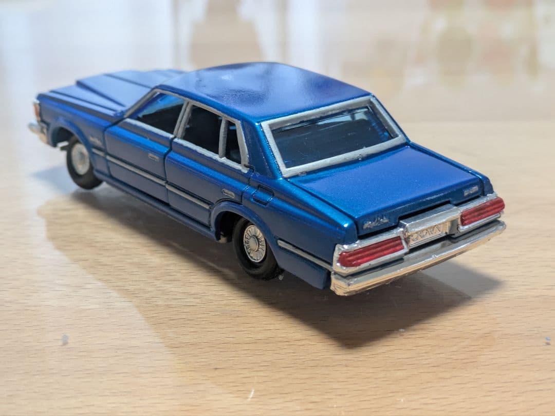 ヴィギナークラウンミニカー