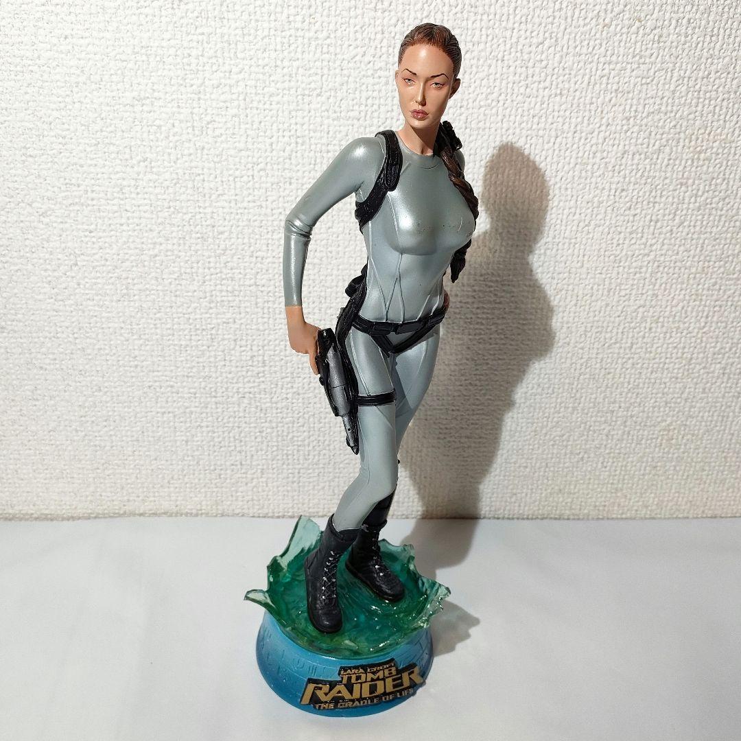 ☆　トゥームレイダーフィギュア　ララ・クロフト　アンジェリーナ・ジョリー　☆