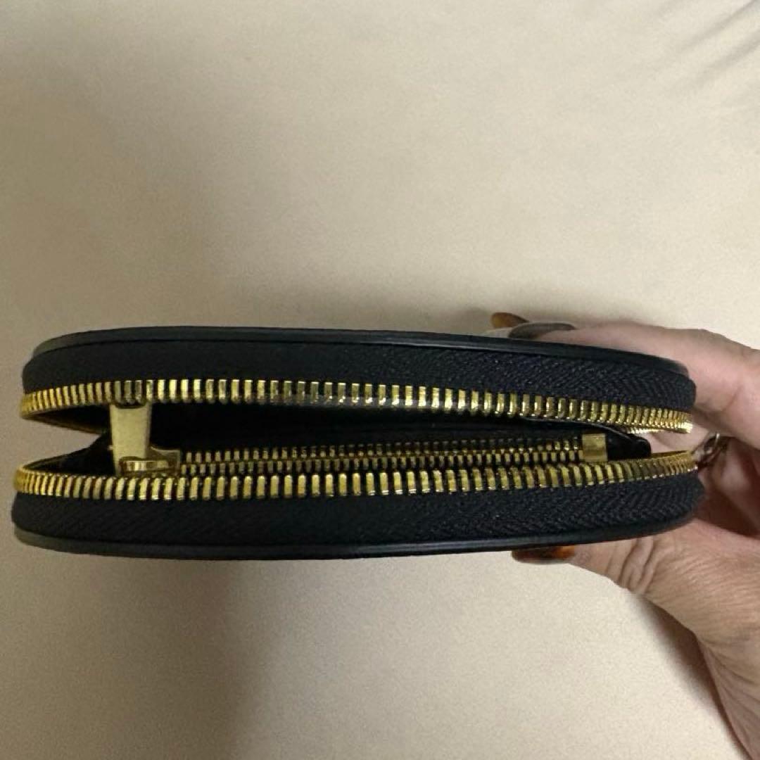 A.P.C. Demi-luneコンパクトウォレット