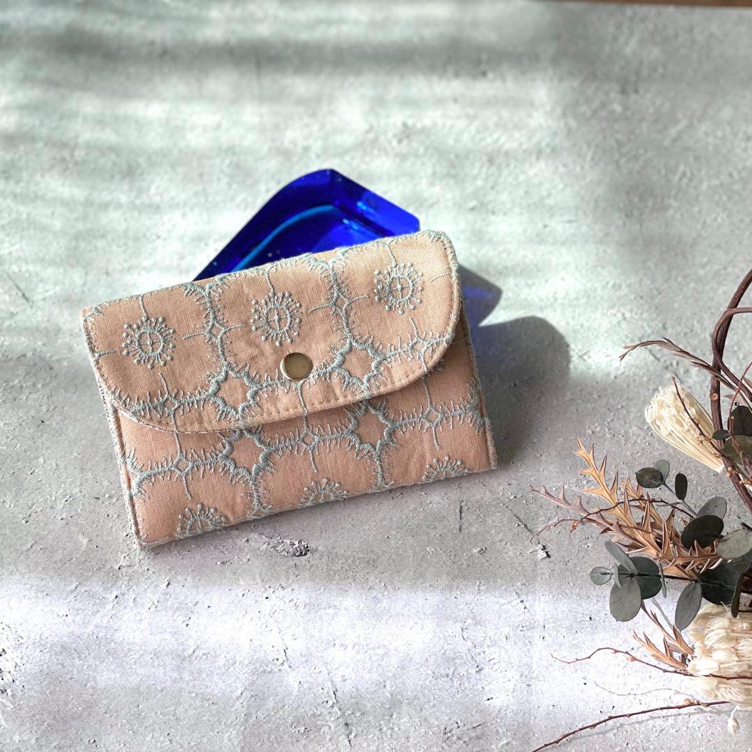 ⚮̈ミナペルホネン　anemone beige コンパクトウォレット　ミニ財布