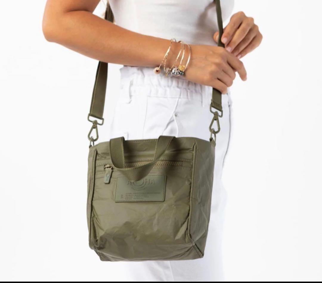 ALOHA スプラッシュプルーフショルダーバッグ