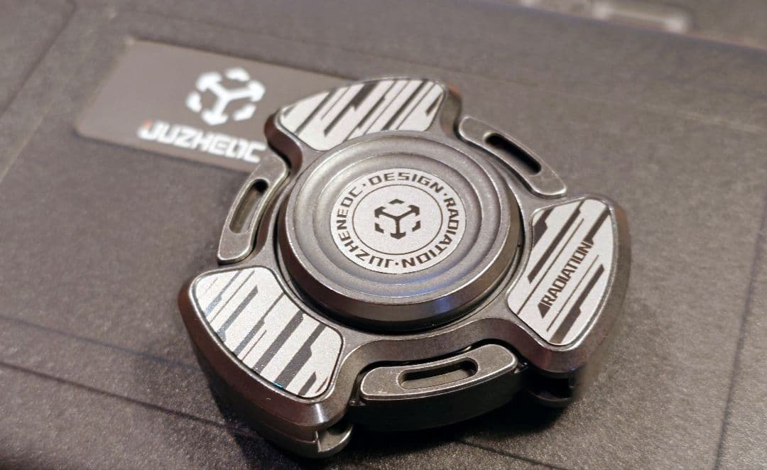 JuzhEDC RADIATION ジルコニウム フィジェットトイ