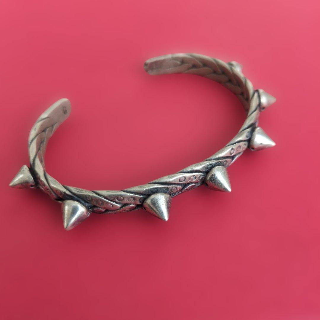 ⚫️ gundaスパイク付きシルバー製 THORN BANGLEソーン バングル