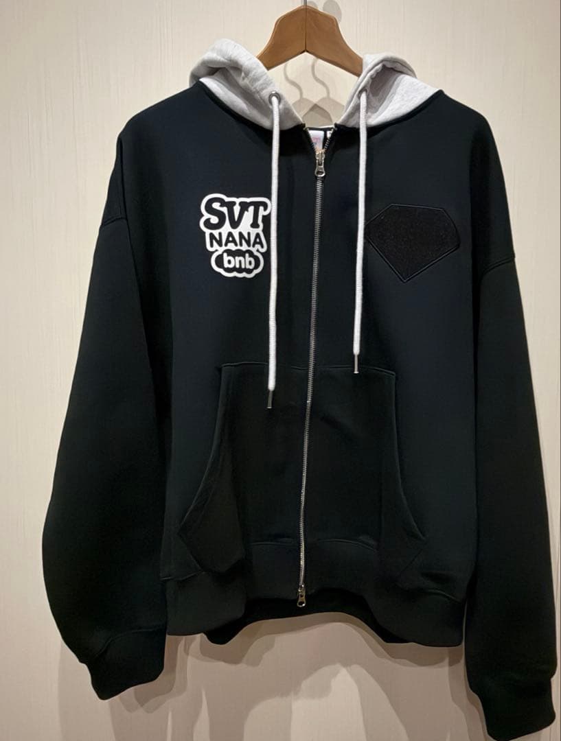 SEVENTEEN セブチ　ナナ民泊　フーディー　Mサイズ