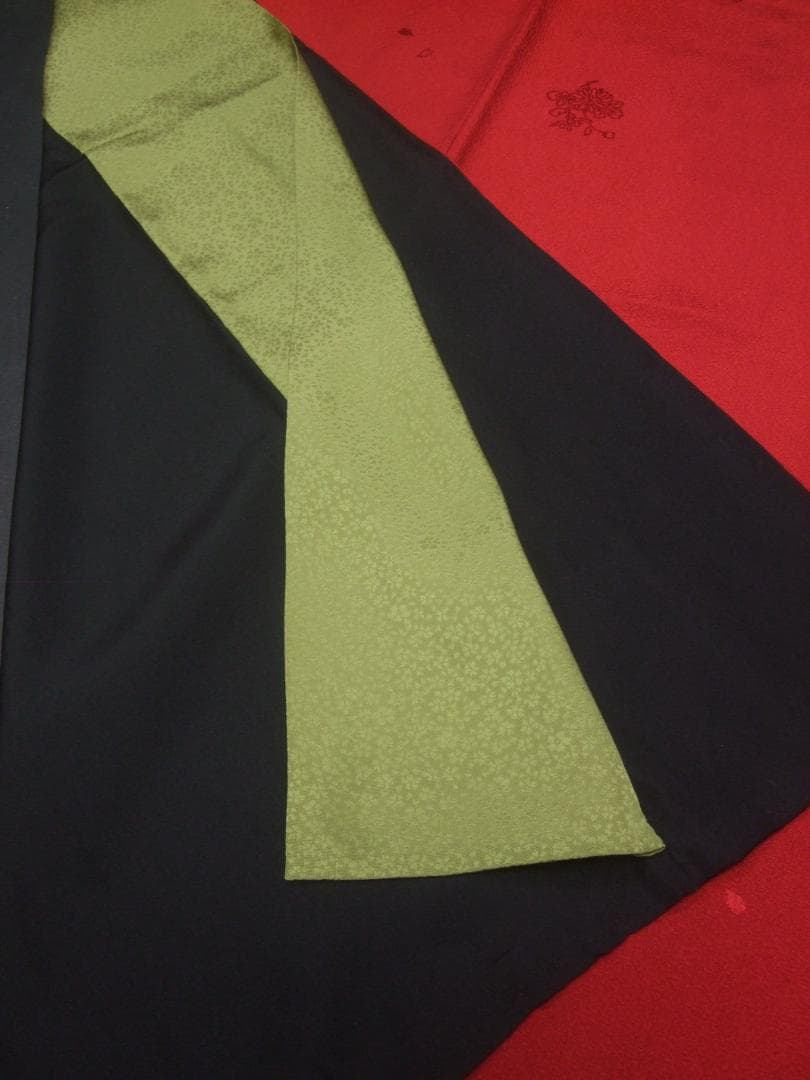 山本寛斎/赤無地桜地紋/比翼仕立て 振袖フルセット　ｍ55　成人式