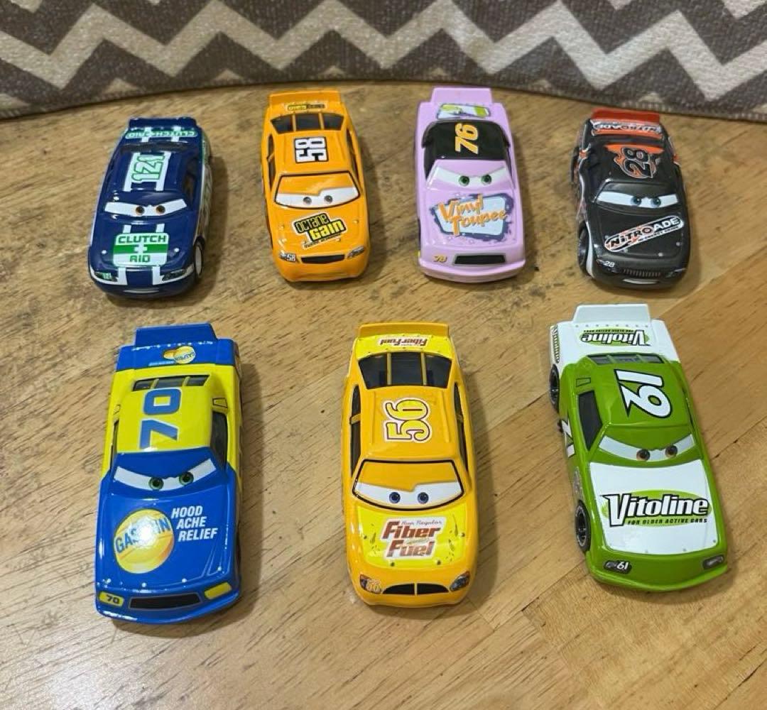 マテルカーズピストンカップレーサー34台［32台ラバータイヤ］ペースカーのセット